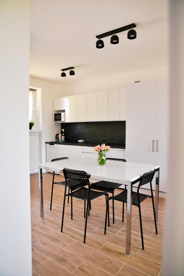 Apartamenty Lotnisko Leszno Leszno  Eksteriør billede