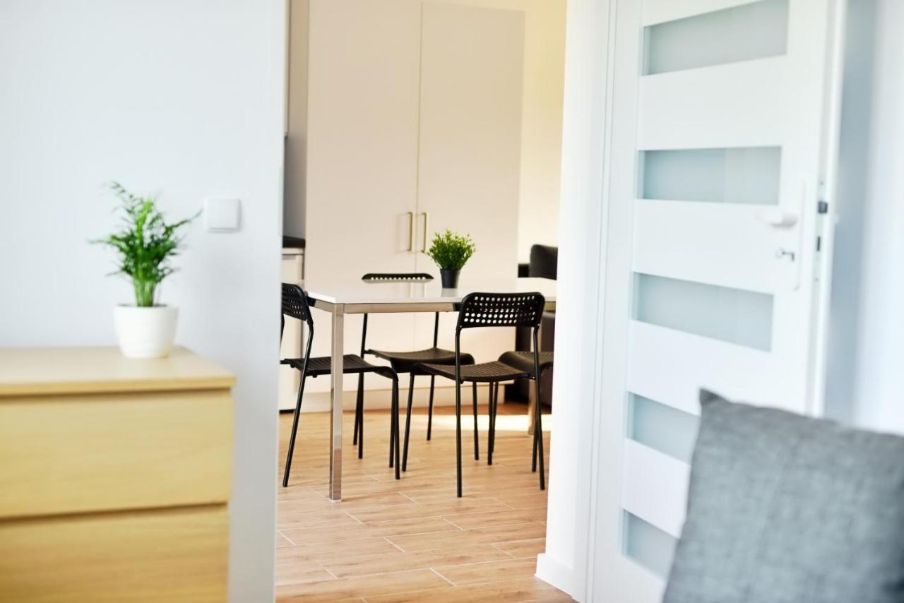 Apartamenty Lotnisko Leszno Leszno  Eksteriør billede
